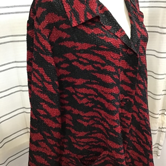 Chicos Travelers  Women Size 3 Jacket Cardigan Crinkled Red Black Tiger Stripe - Picture 3 of 13